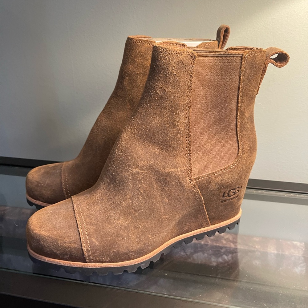 NEW UGG Pax Wedge Bootie Brown
